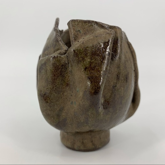 Handmade Small Flower Shaped Pottery Vase - Picture 7 of 14